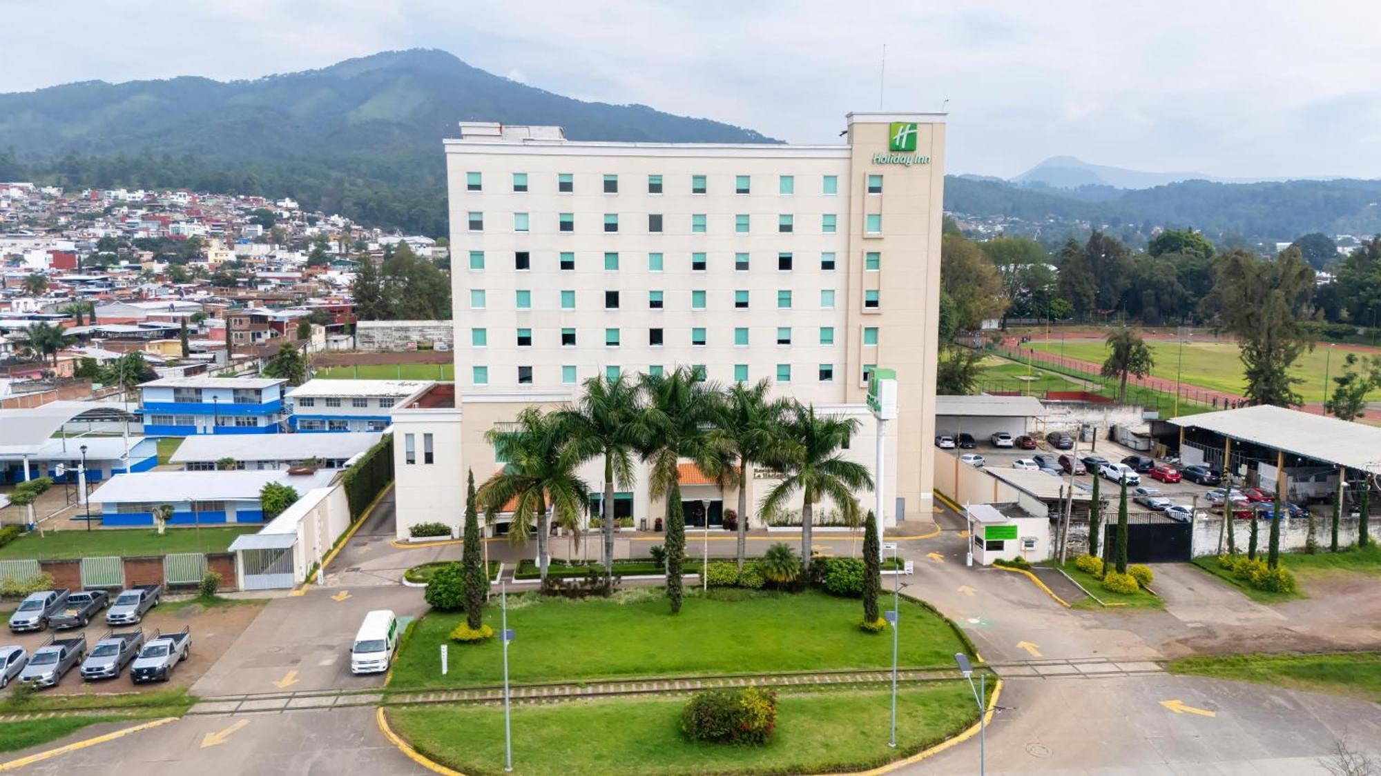Holiday Inn Uruapan By Ihg Exterior foto