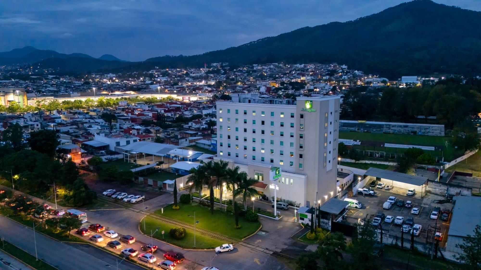 Holiday Inn Uruapan By Ihg Exterior foto