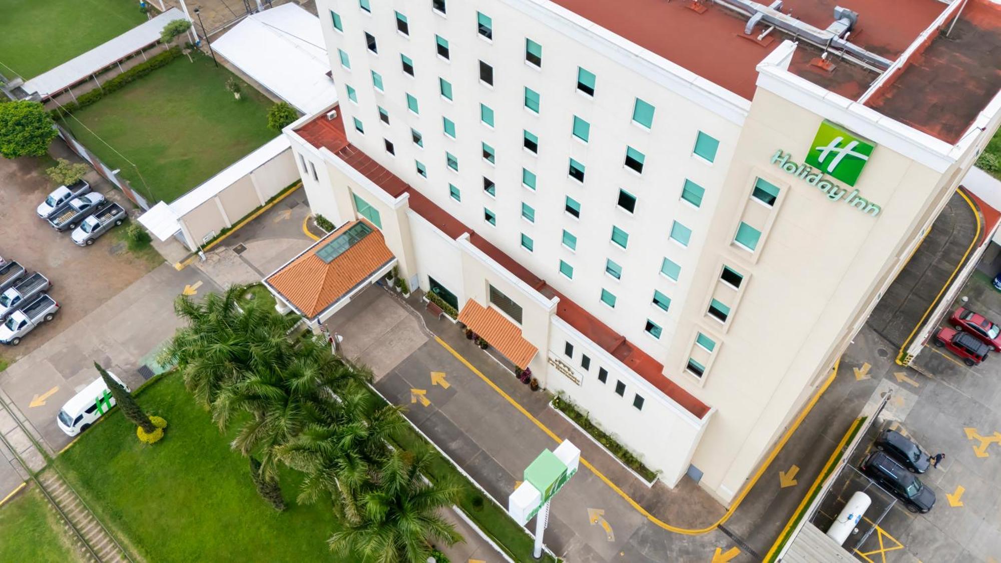 Holiday Inn Uruapan By Ihg Exterior foto