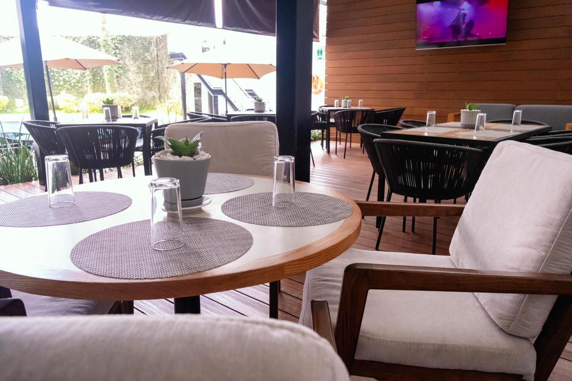 Holiday Inn Uruapan By Ihg Exterior foto